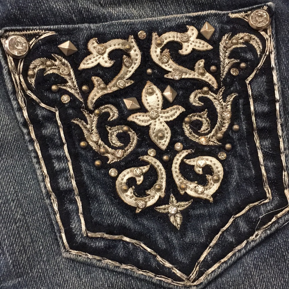 Miss Me Boot Cut Jeans GUC